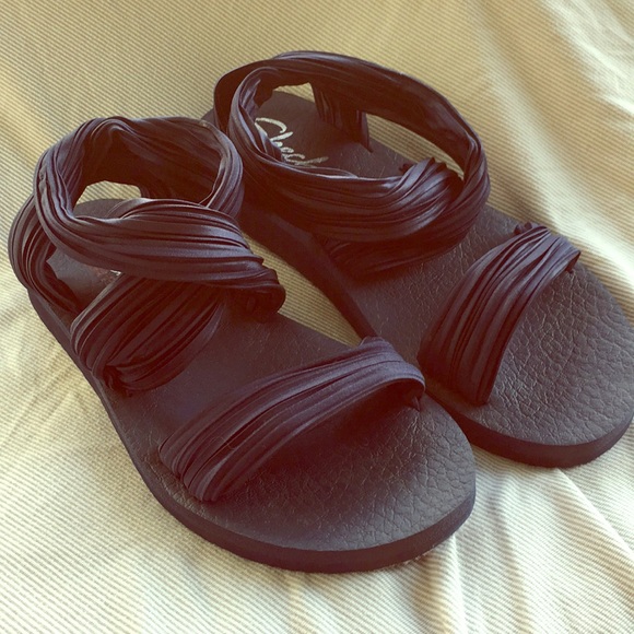 Sketchers sandals - Picture 1 of 6